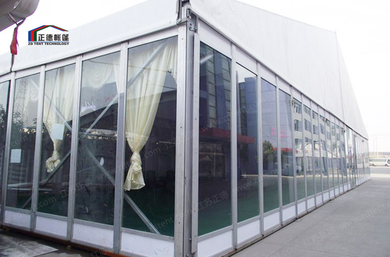 用透明玻璃篷房做餐厅，用餐体验度直线上升